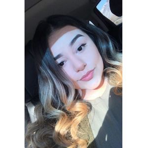 Meet your Posher, Ana